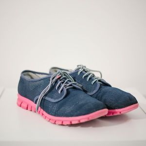 Womens NoSox Sneaker - Size 8